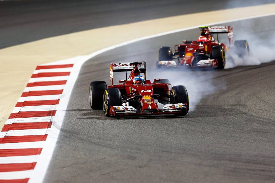 Il Gran Premio del Bahrein il 6 aprile evidenzia le difficolt della Ferrari con Fernando Alonso e Kimi Raikkonen rispettivamente al nono e decimo posto. Per la Ferrari  una stagione tutta in salita. (Epa)